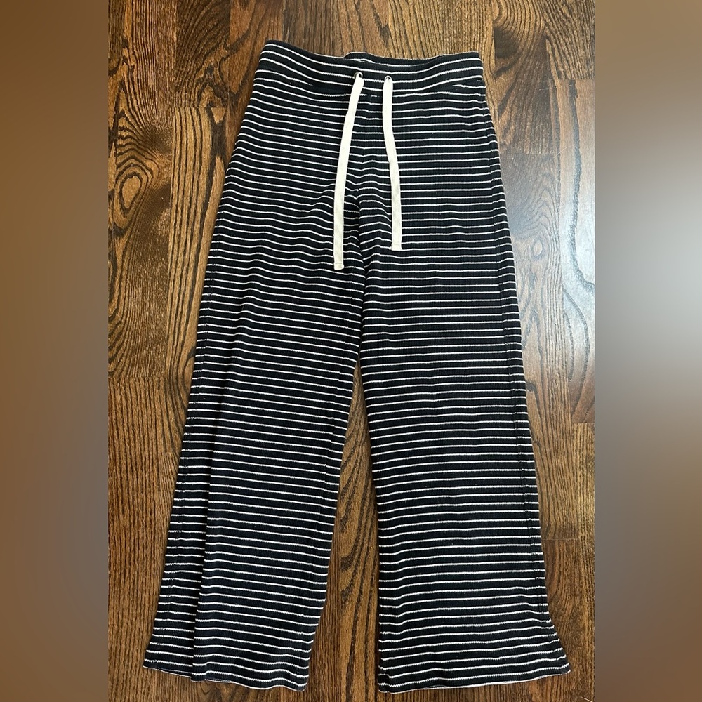 Carly Jean Los Angeles Carpi black&white pants